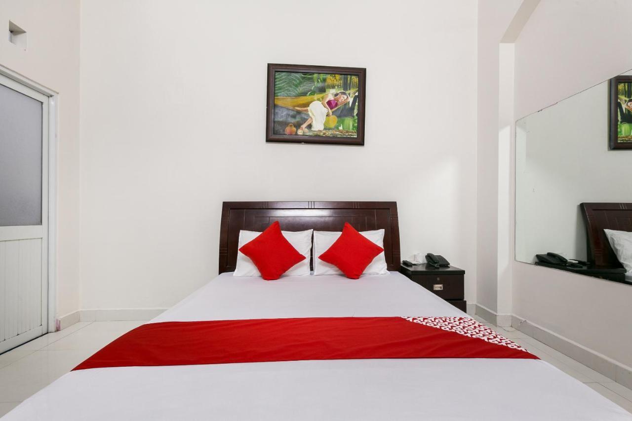 Oyo 486 Nhat Nhat Hotel Ho Chi Minh City Exterior photo